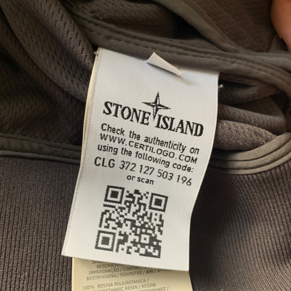 Stone Island Light Softshel-R Windbreaker Jacket - Picture 9 of 9